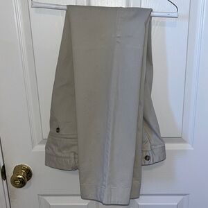 Ralph Lauren Men’s Chinos Khakis Slim Fit Tapered Size 32x32 Iconic RL Blue Logo